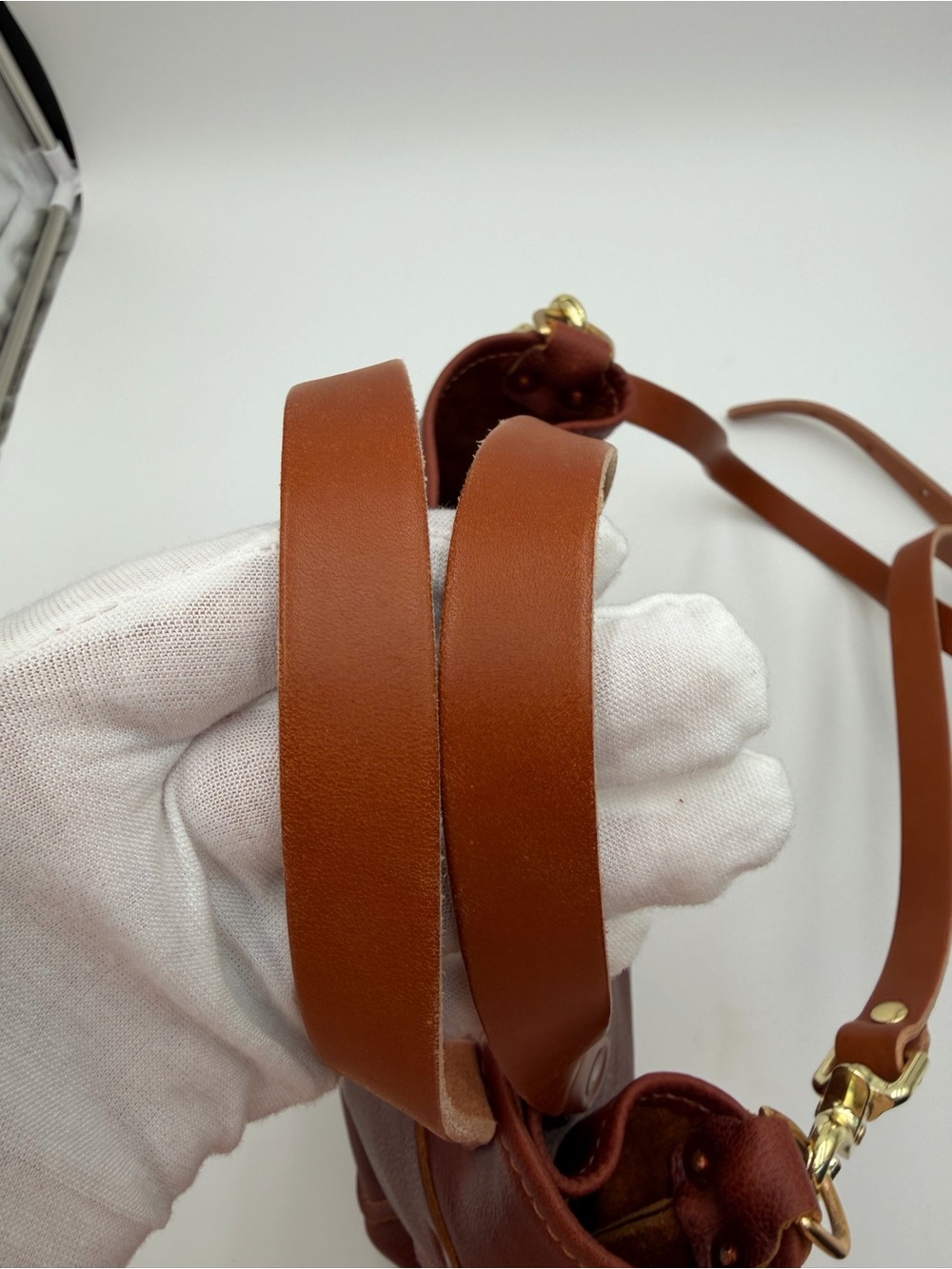 KMM & Co DARK TAN BULLDOG MINI TRAVEL TOTE - Picture 4 of 7